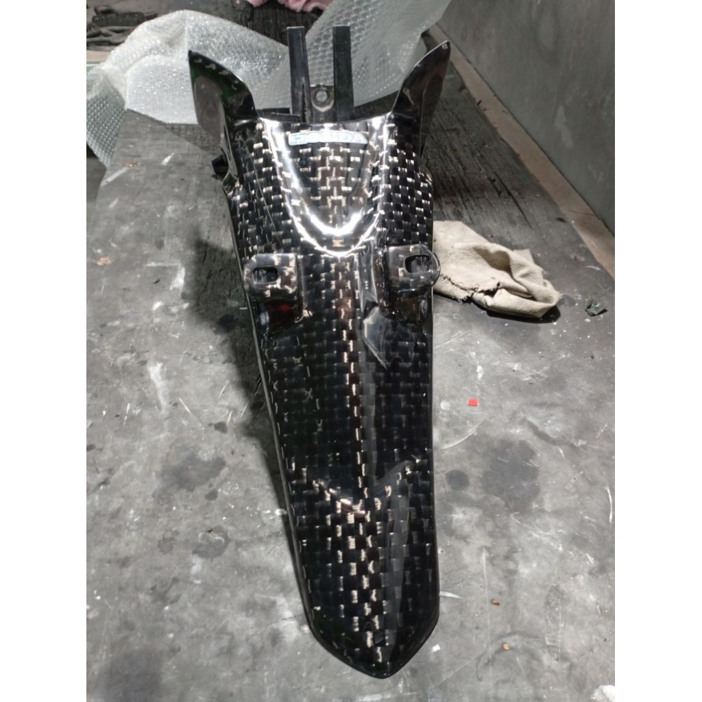 Spakbor Belakang Kevlar Beat Karbu Kevlar