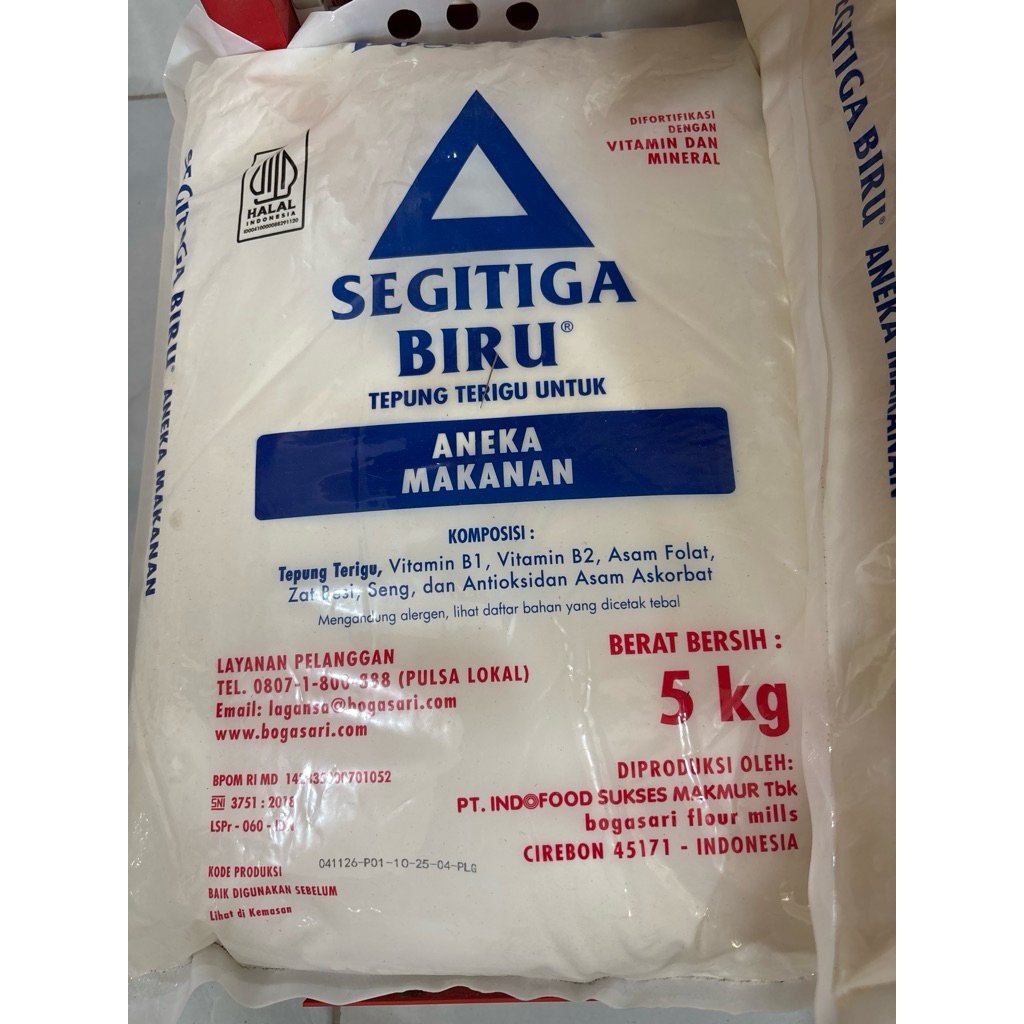 Tepung Terigu Segitiga Biru 5Kg