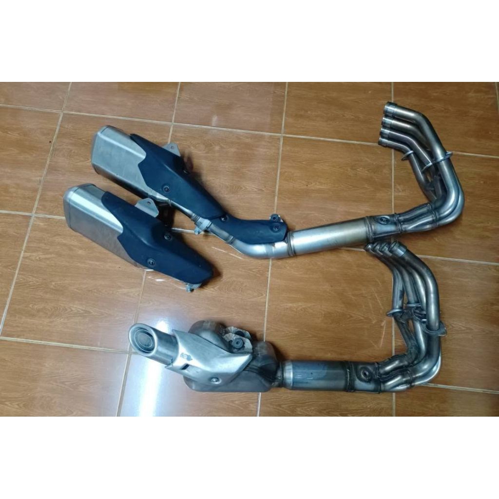 knalpot standar zx25r dan zx25rr original Kawasaki