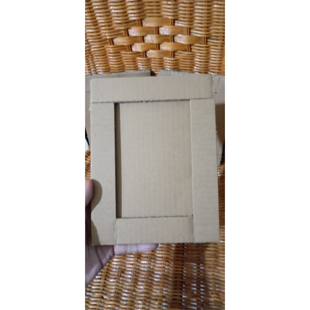 Prakarya pigura bingkai foto kardus ukuran 4R