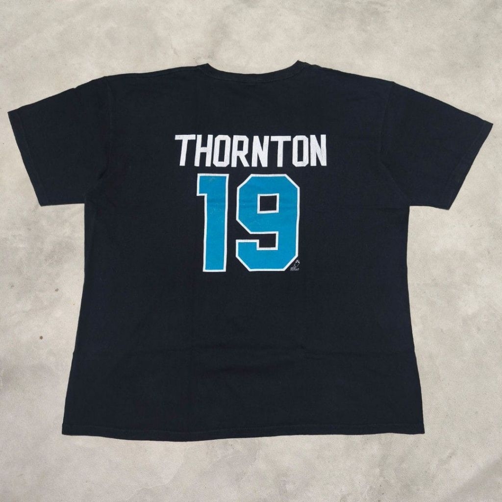 Baju kaos NHL dan Jose Thornton 13 hitam