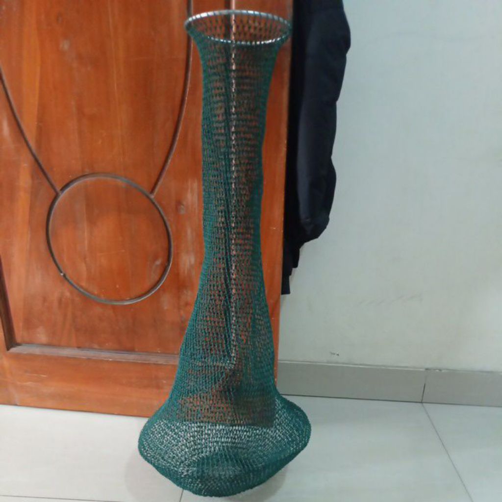 koja rajut lubang jaring kecil