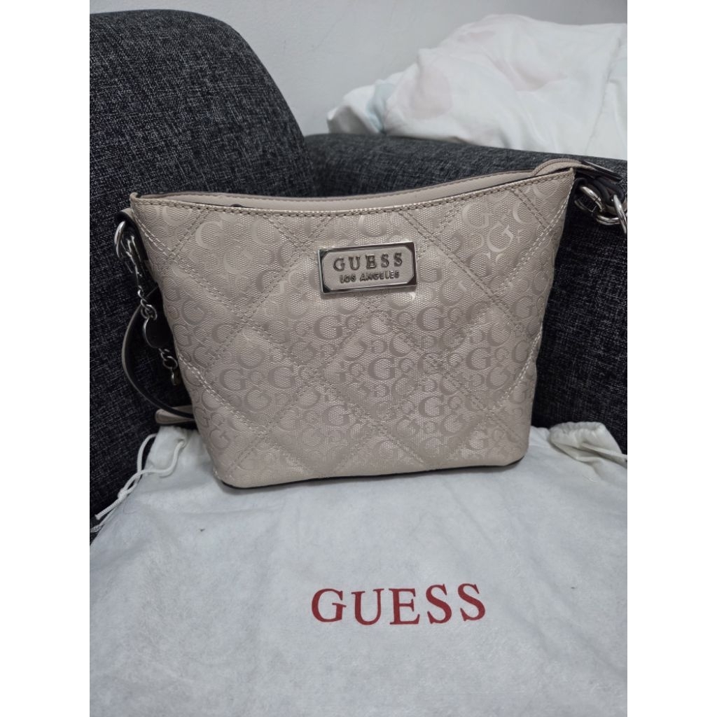 GUESS SLING BAG PINK
