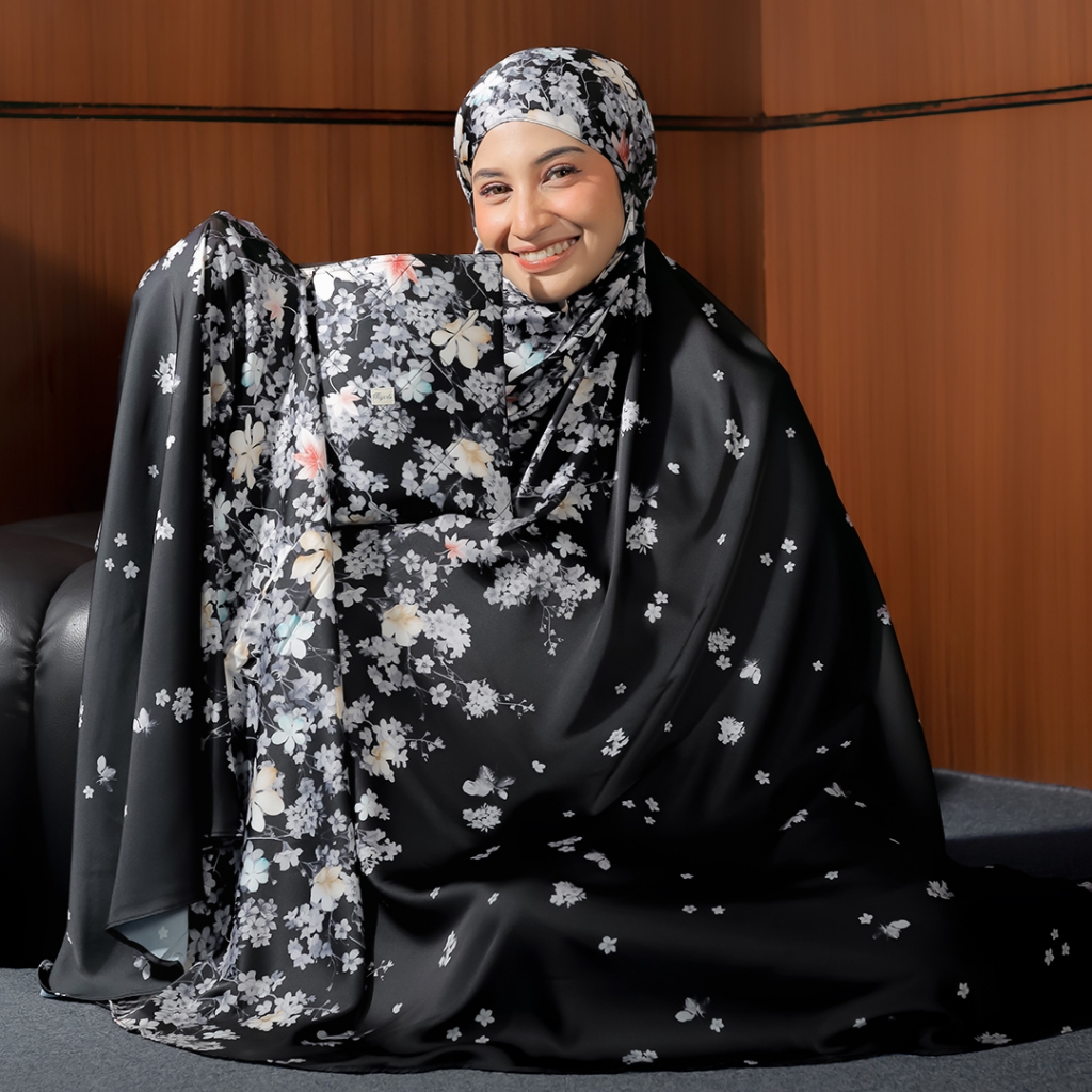 Mukena Silk Motif Hitam 2in1