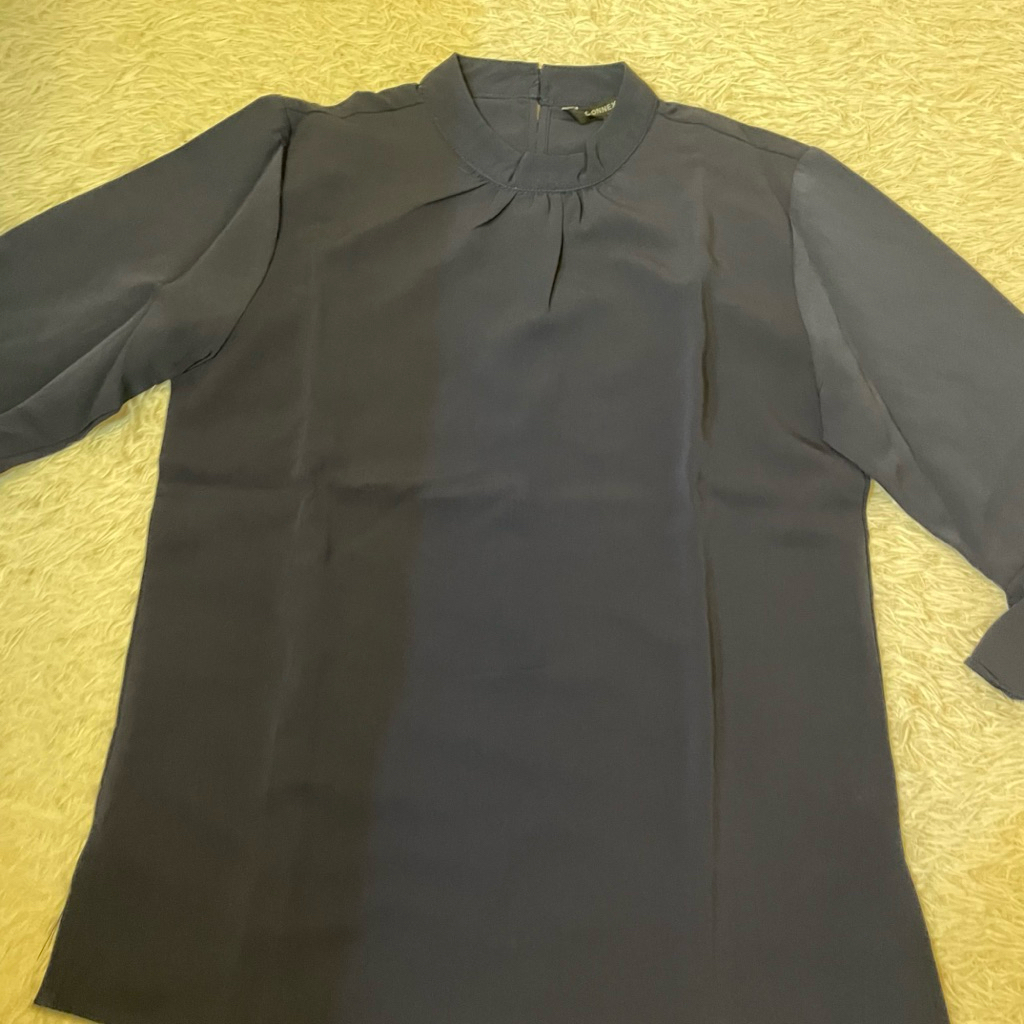 Preloved Atasan Blouse Wanita Connexion Navy / Blouse Wanita Lengan Panjang Connexion