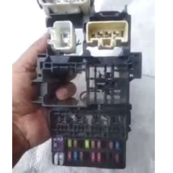 FUSE BOX SEKRING AVANZA XENIA 2005 2011 ORIGINAL