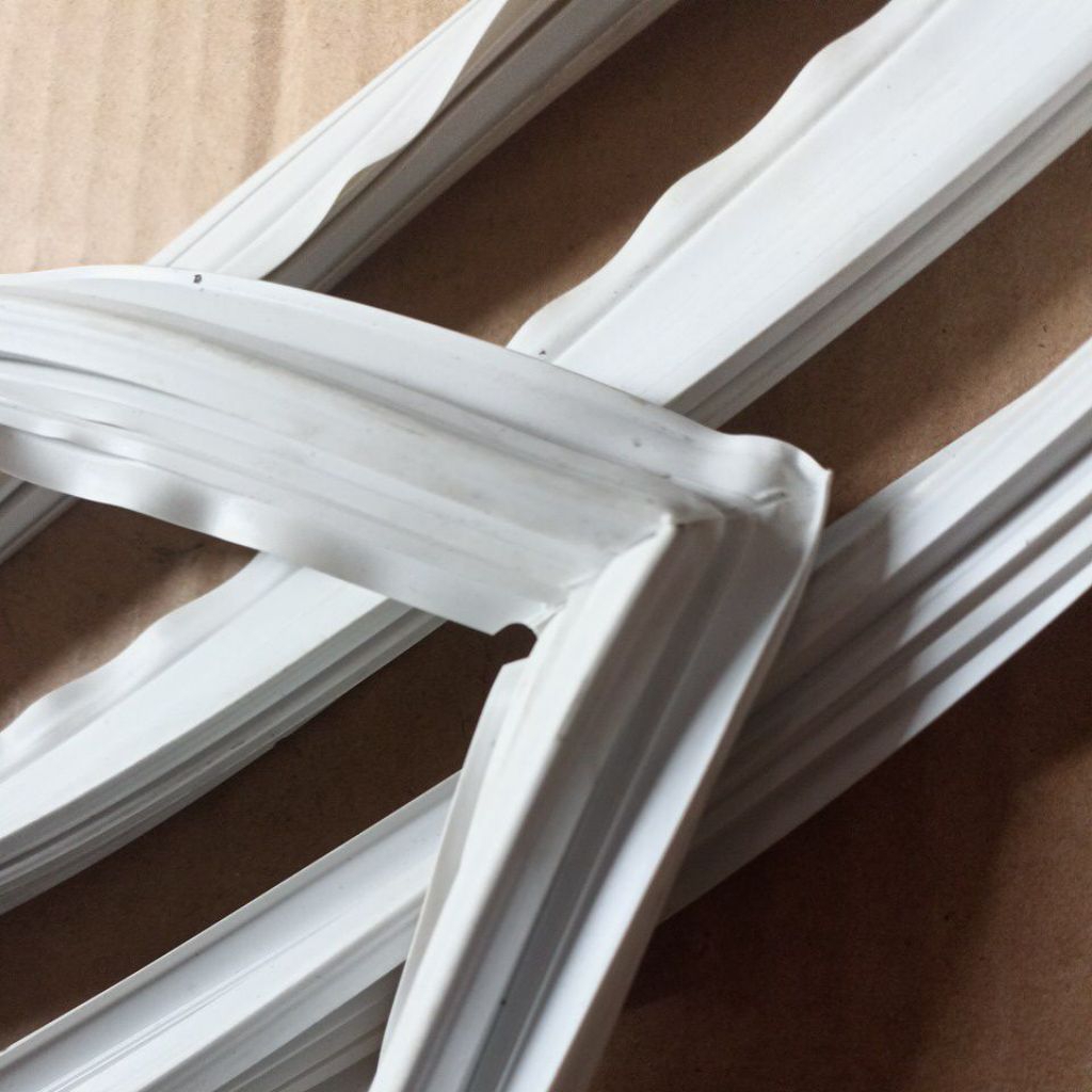 karet kulkas 1 pintu merek sharp original 51×103