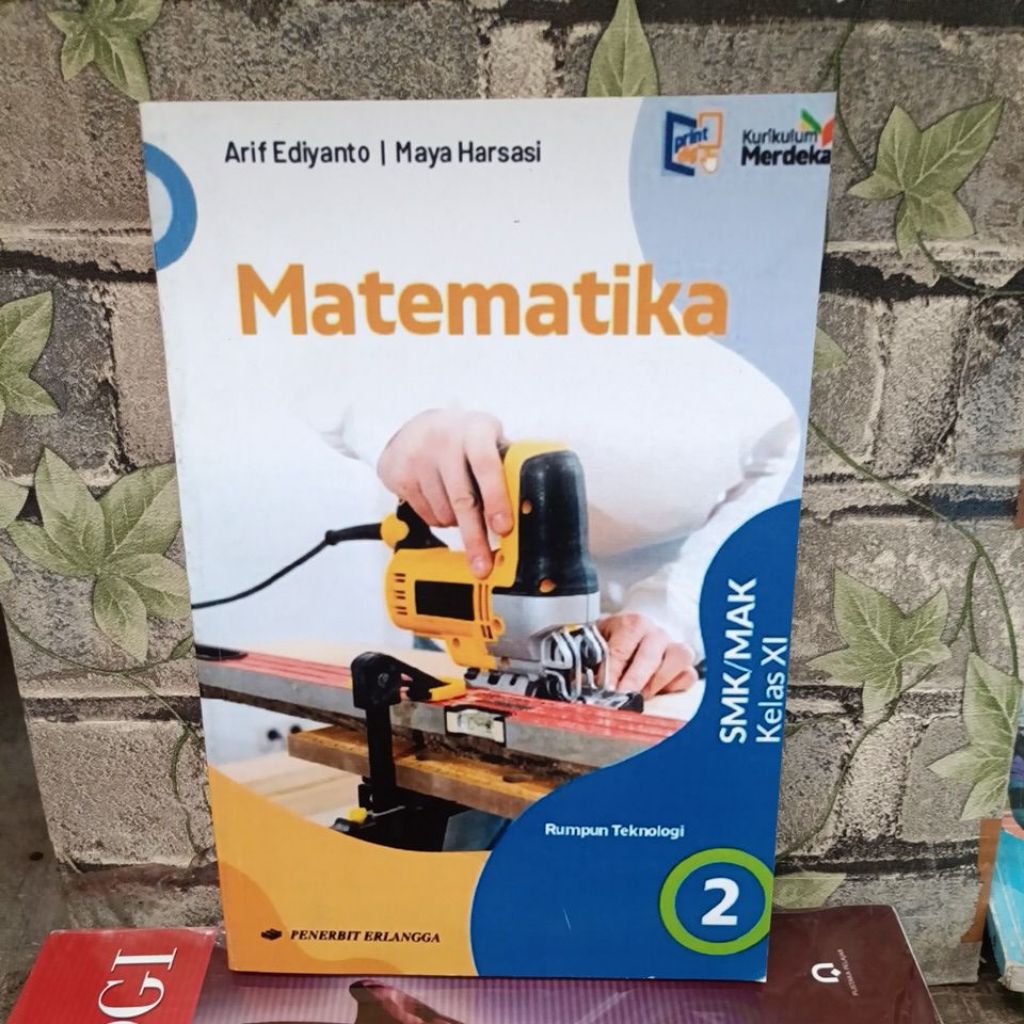 original bekas buku matematika untuk SMK kelas 11