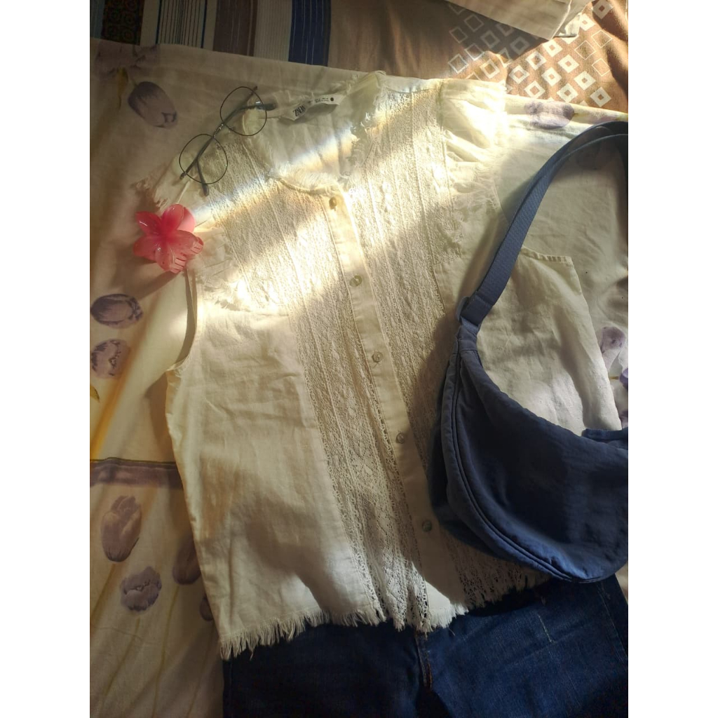 Baju Wanita Outerwear Vest/Rompi Putih Susu Korean Bangkok Style