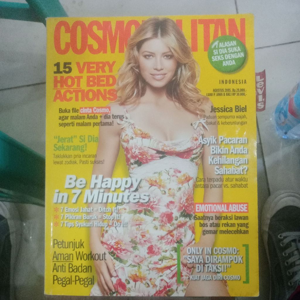 majalah kosmopolitan Indonesia tahun 2005