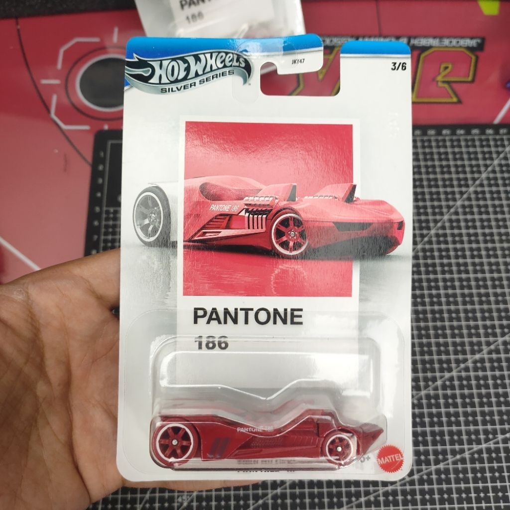 hotwheels hw twin mill III pantone (94)