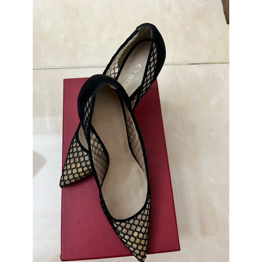 Icy Wong Mesh Pump size 37