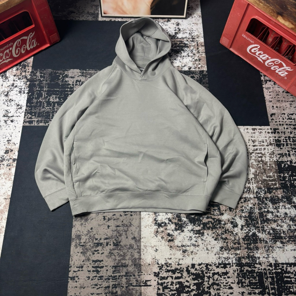 UNIKLO SCUBA HOODIE