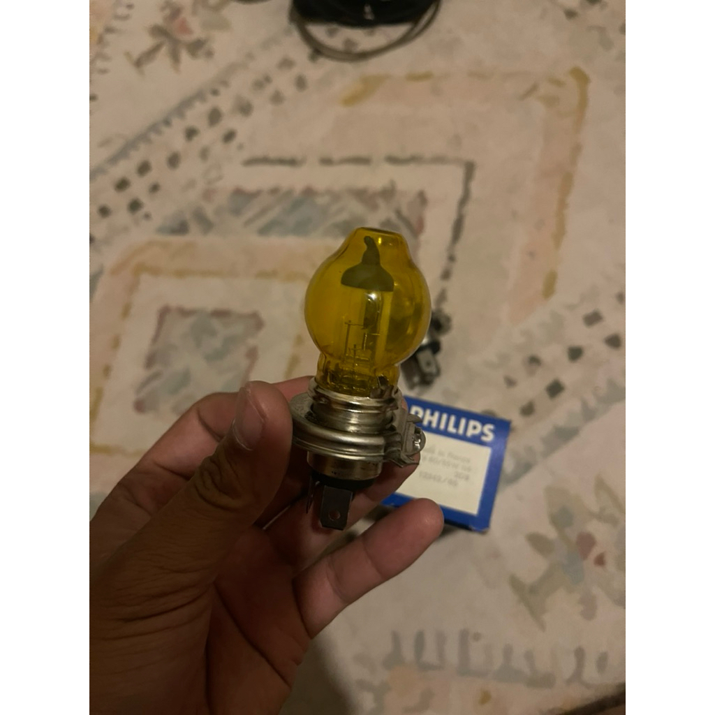 Lampu H4 Philips Kuning (Kondom Kuning)