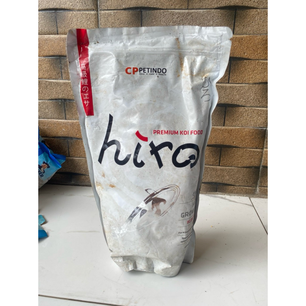 HIRO 1kg / Hiro Pakan Koi Size M