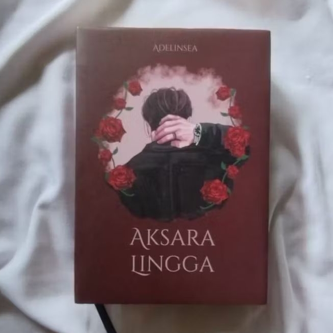 PRELOVED NOVEL "AKSARA LINGGA" (HC)