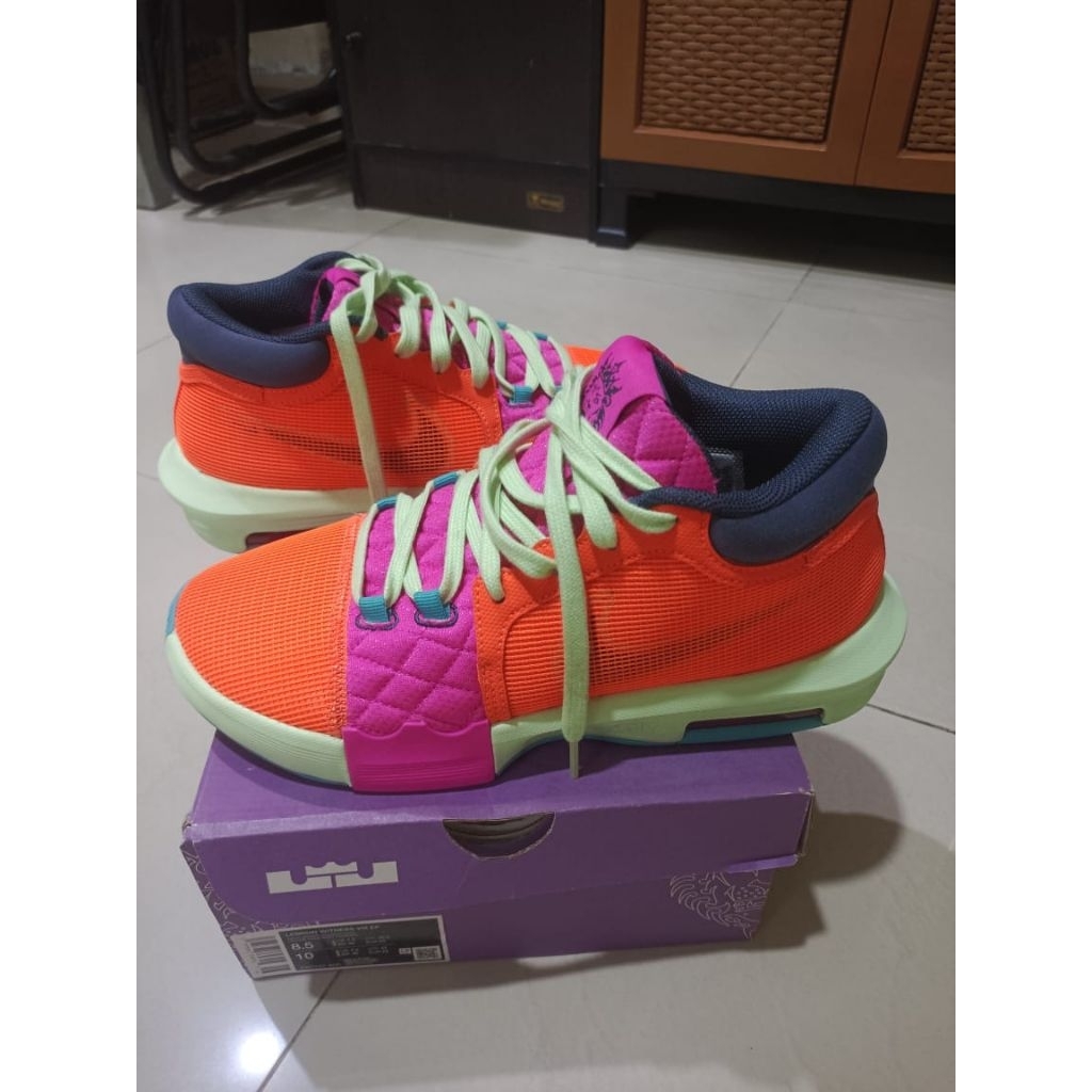 SEPATU BASKET NIKE LEBRON NO 42 BEKAS ORIGINAL