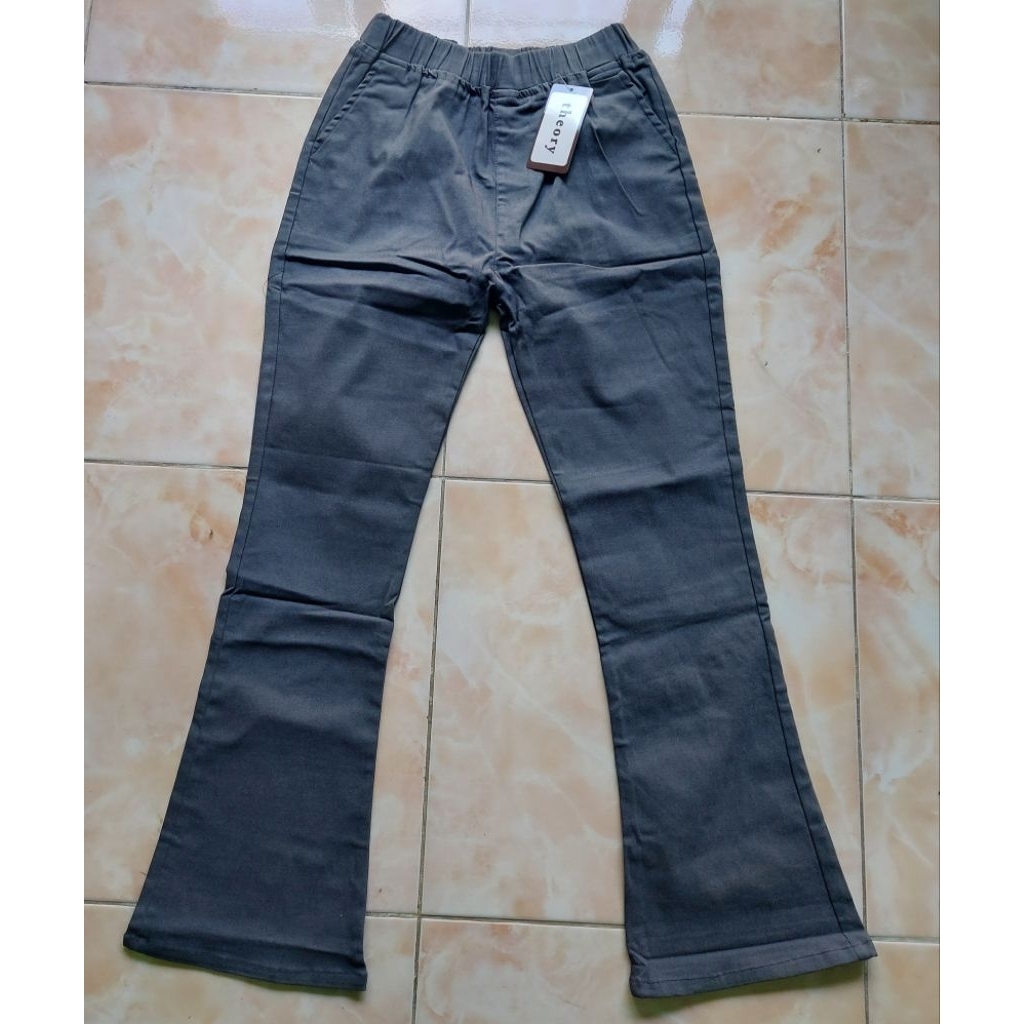 Celana Theory Random