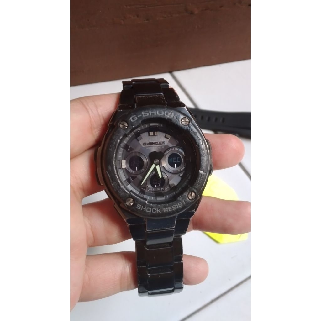 Casio G-Shock GST S300B