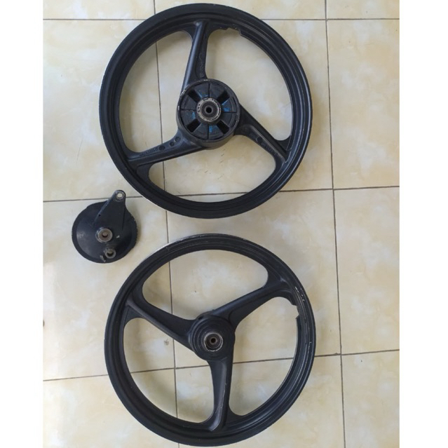 velg enkei original lepasan yamaha fizr fiz poswan F1