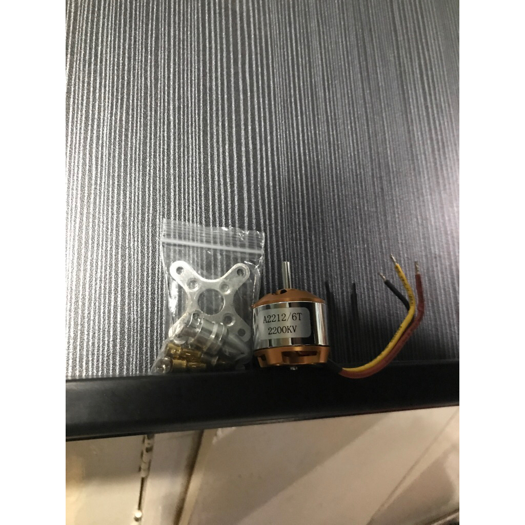 Dinamo Brushless A2212/6T 2200KV