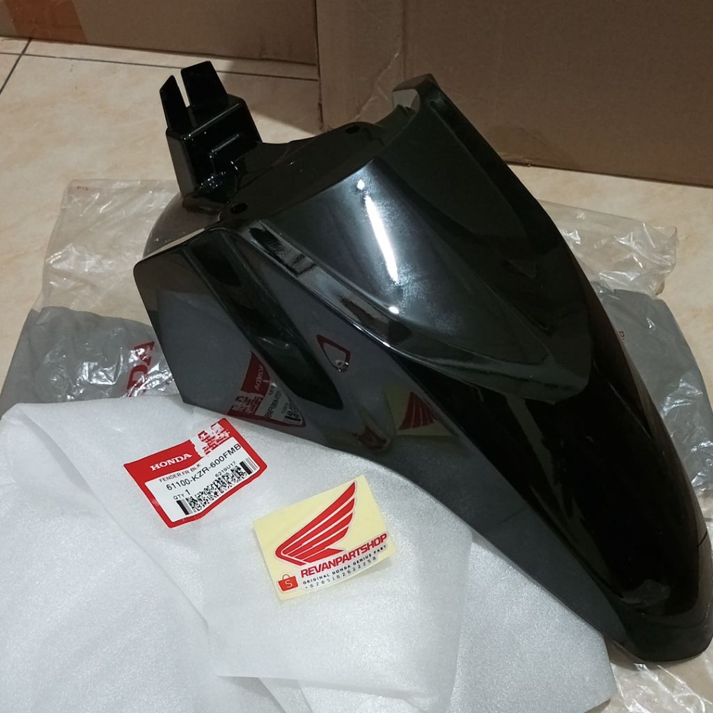 61100KZR600FMB SPAKBOR DEPAN VARIO 125 OLD KZR 2012-2014 WARNA HITAM GLOSY ORIGINAL HONDA GENUINE PA