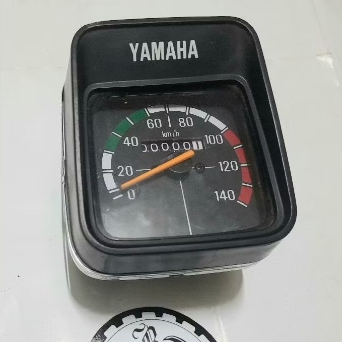 SPEEDOMETER YAMAHA DT100 NOS