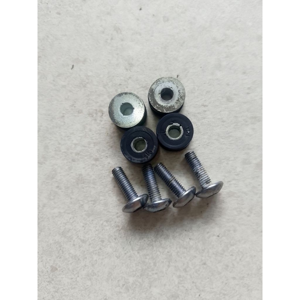 Karet Spakbor Depan CBR 150R CBR 250RR - Baut Spakbor Depan Set CBR 250RR CBR 150R Original