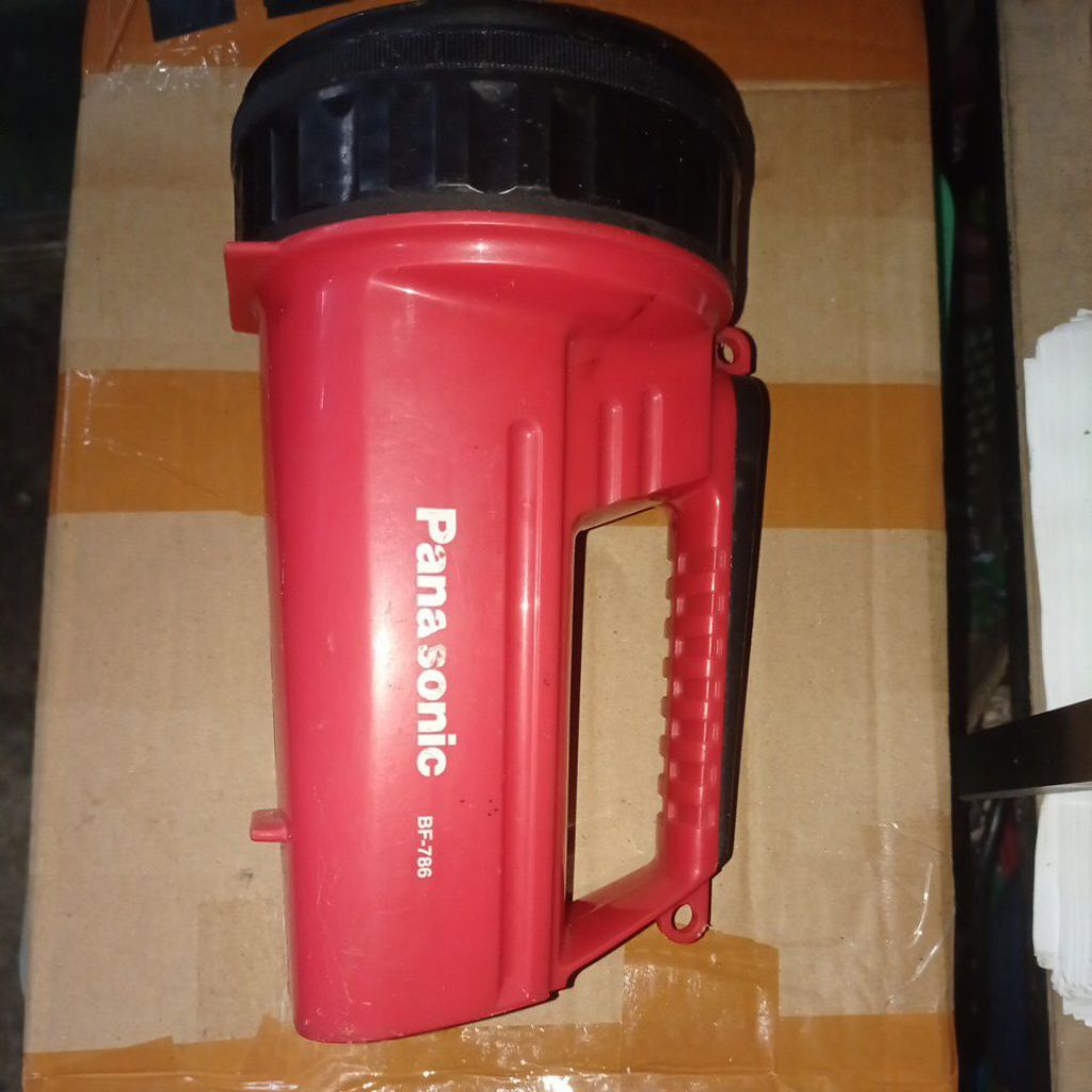 Senter Klasik Senter Ronda merk Panasonic BF-786 Bekas