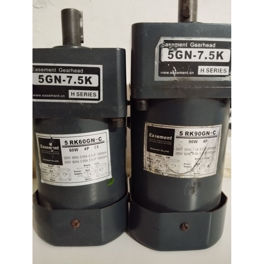 motor gearbox 220V KONDISI BEKAS