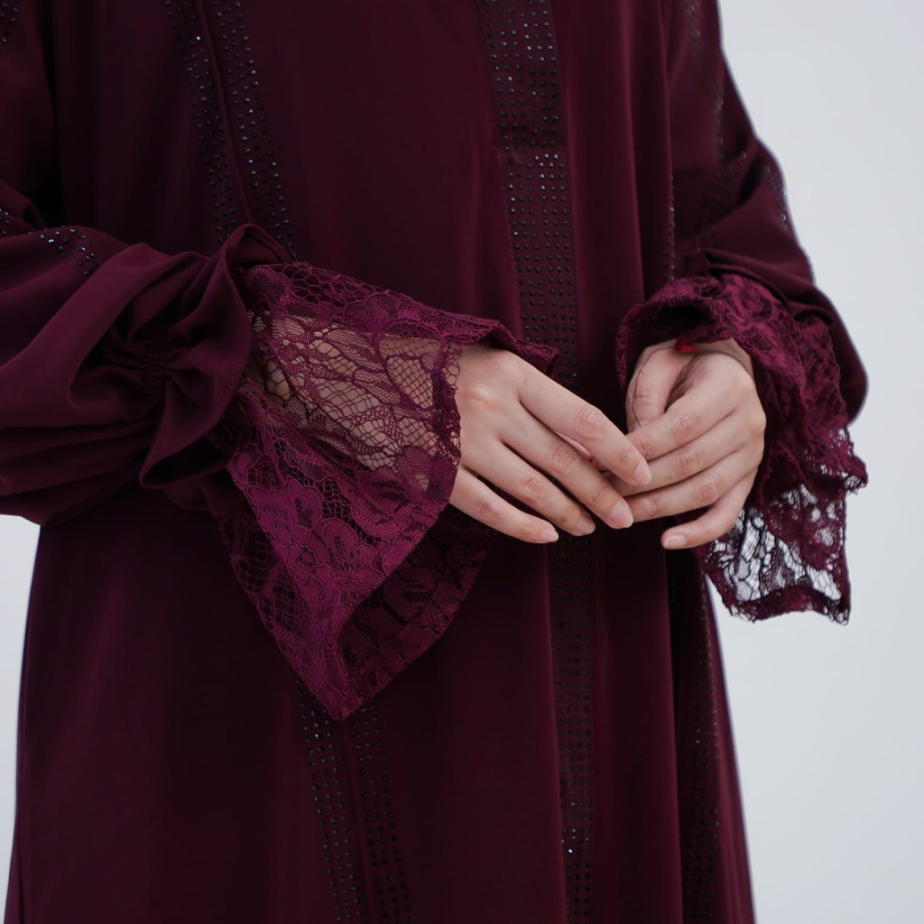 Abaya Viral Jinan Ada Tiga warna  Burgundy mahogani black Abaya Busui Anti Uv