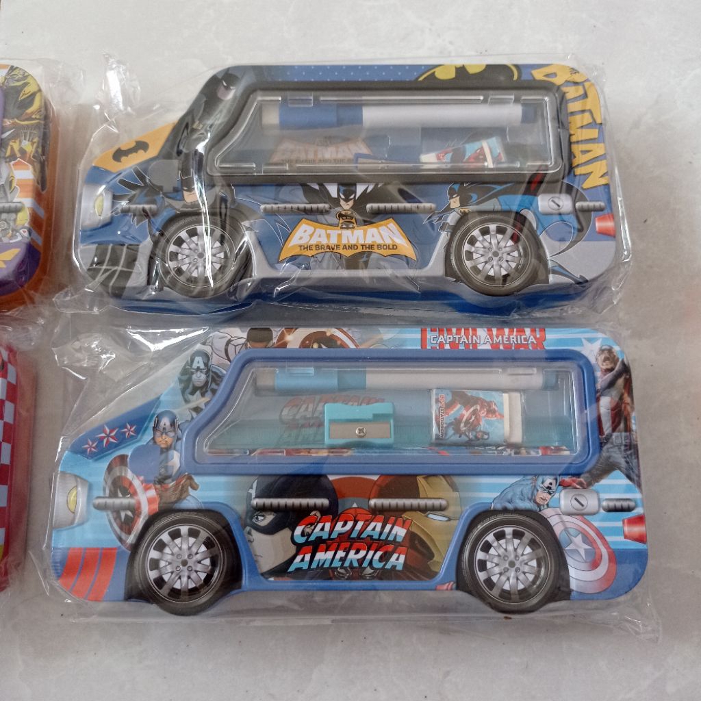 Kotak Pensil/Tempat Pensil/Pensil Case Kaleng Karakter Anak Laki Model Mobil Truk