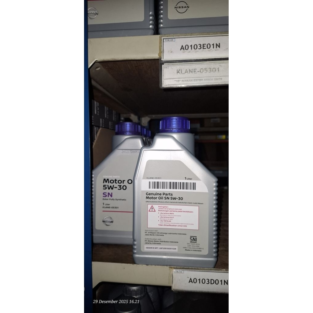 Oli mesin 5W30 Ester Nissan Elgrand