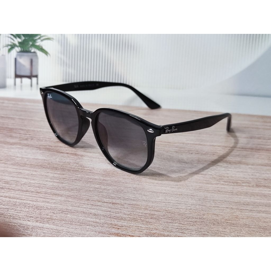 Frame kacamata RAY-BAN SUNGLASSES ORIGINAL X DISPLAY LIKE NEW