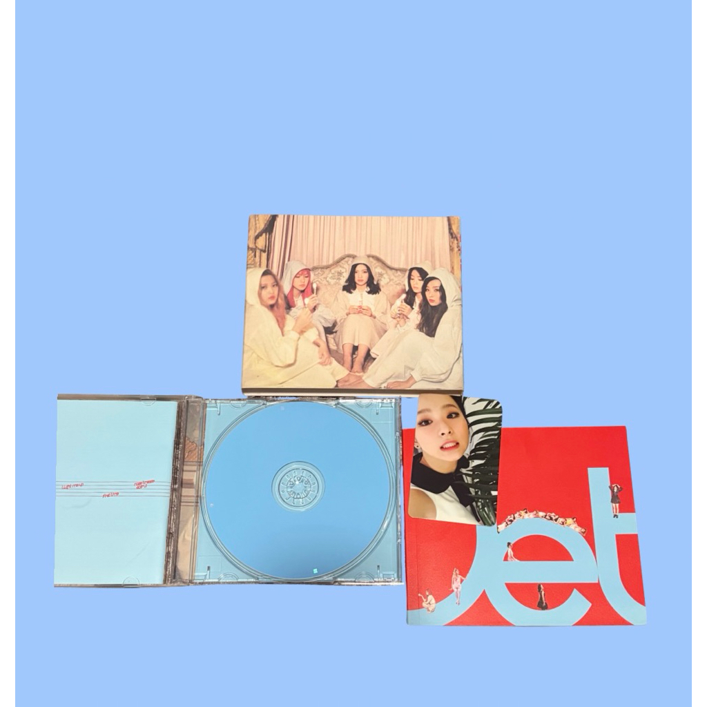 PRELOVED RED VELVET THE VELVET ALBUM