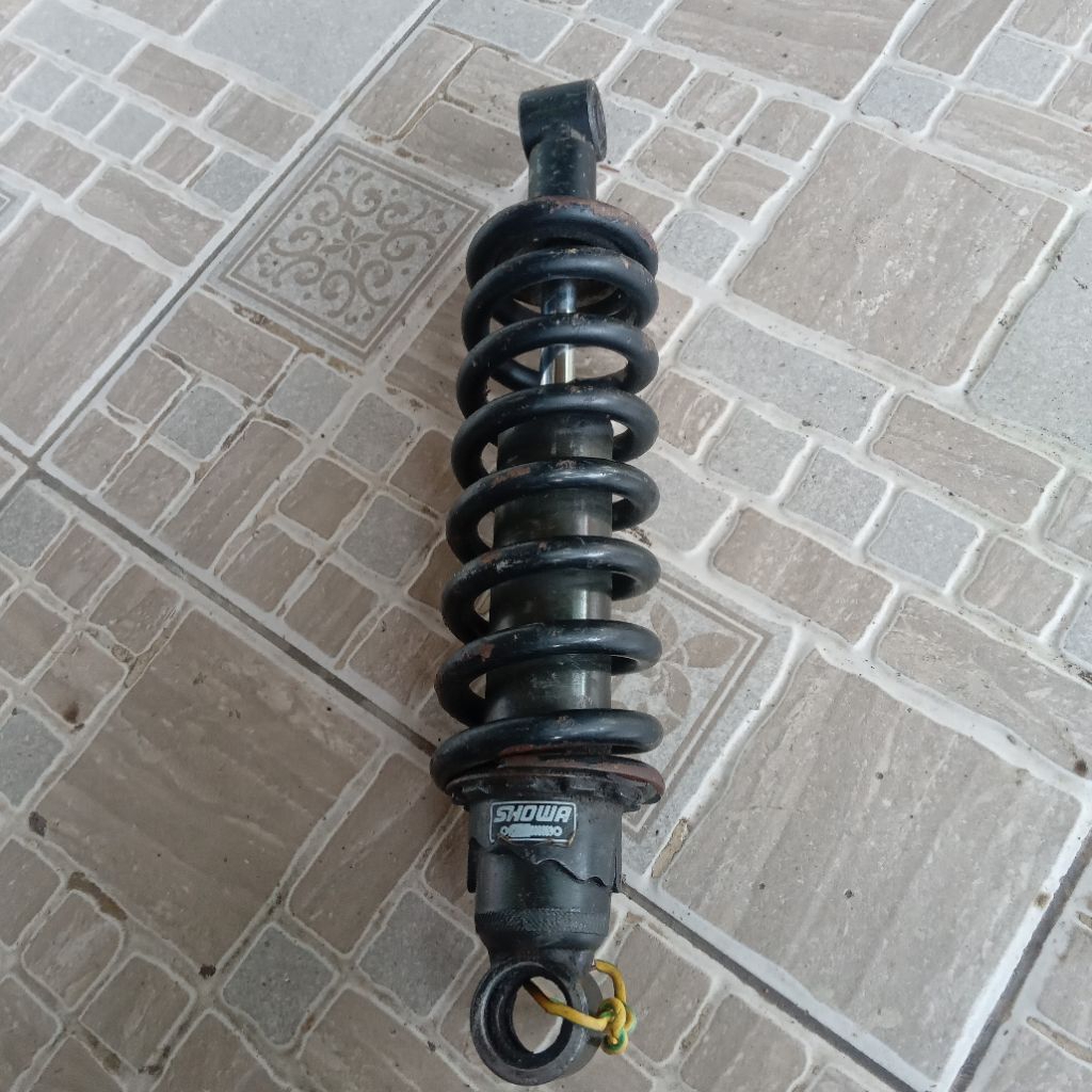 skok braker shokbraker belakang kawasaki ninja r/ss showa ori