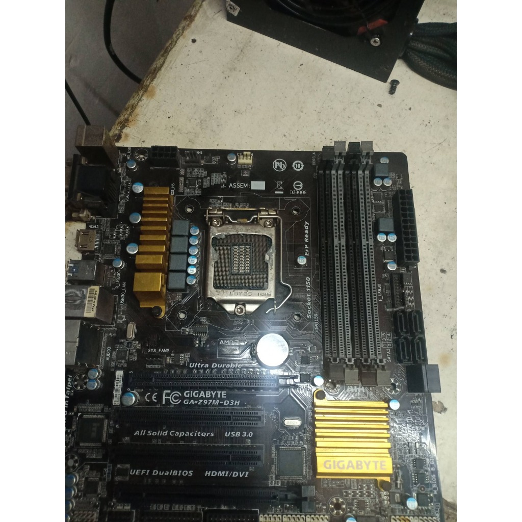 Motherboard Gaming LGA 1150 Gigabyte GAZ97M-D3H slot ram 3 dan 4 tidak terbaca.. fungsi lain semua n