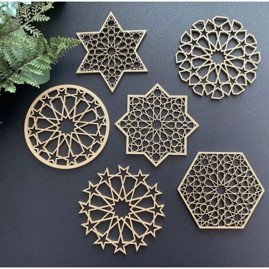 Set Tatakan Gelas Kayu Motif Arab Potongan Laser untuk Dekorasi Ramadan
