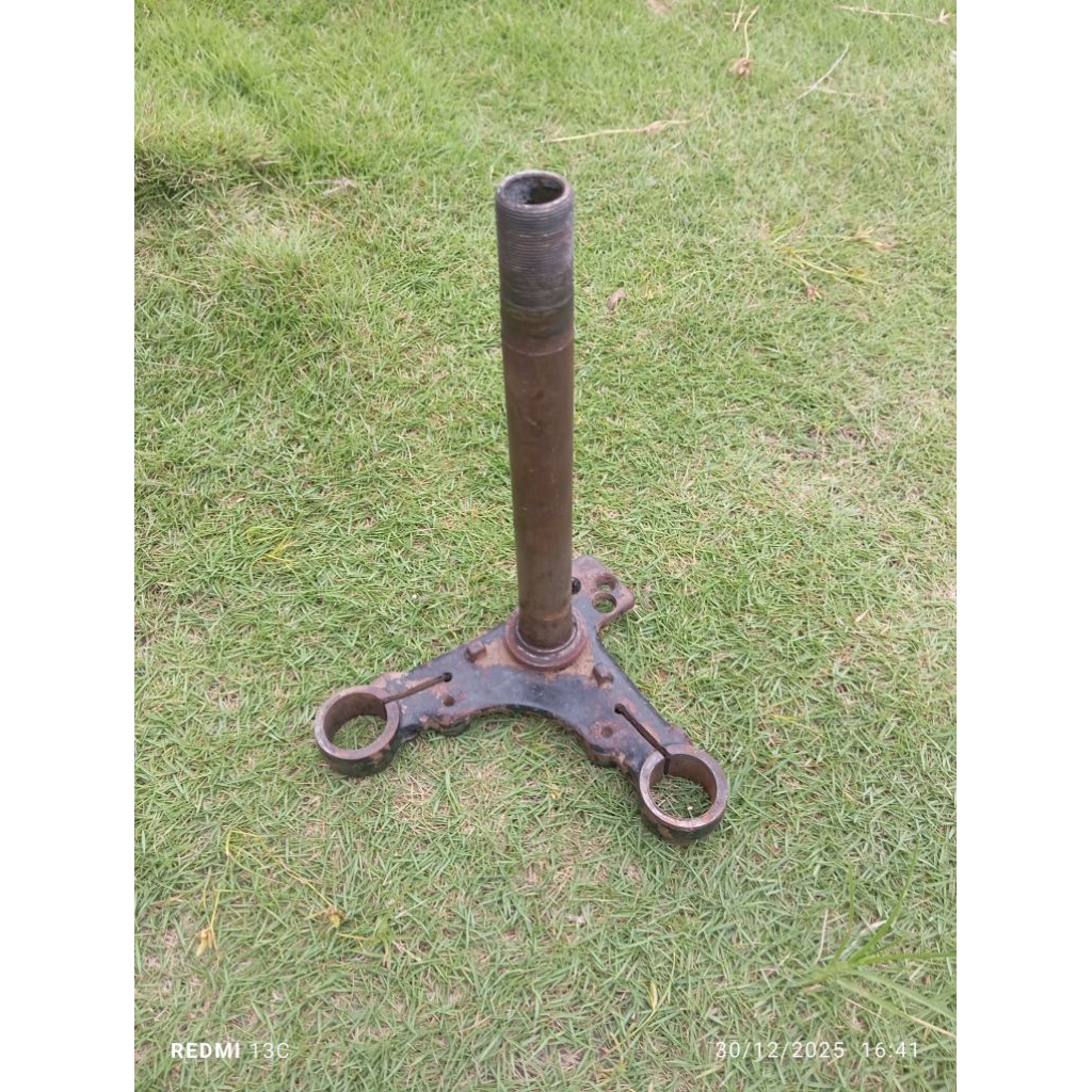 segitiga bawah honda win T bawah honda win bekas original