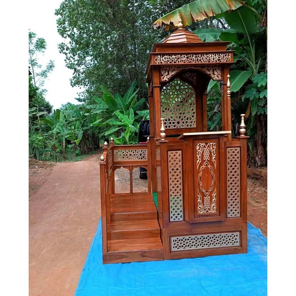 Mimbar podium kaligrafi ukir, mimbar podium mewah, mimbar podium kayu jati, mimbar podium masjid