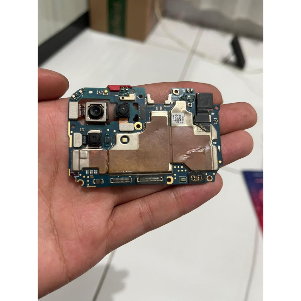 mesin realme 8i 6/128 normal