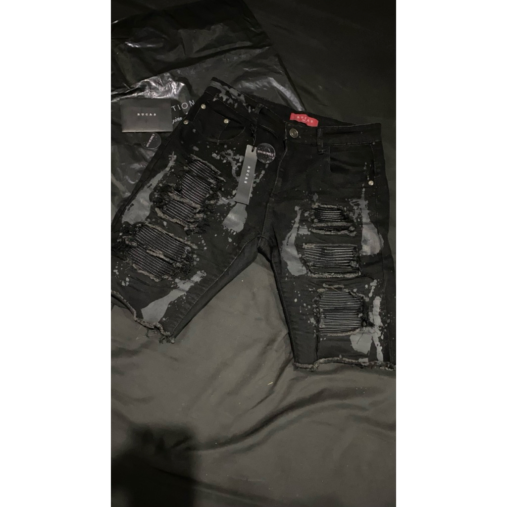 SHORT RUCAS SEASON 8