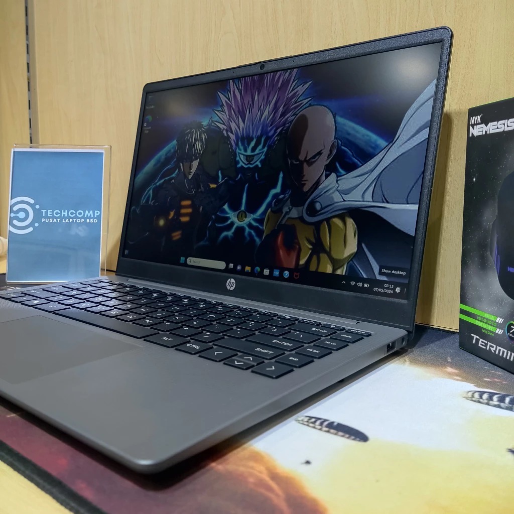 Laptop HP 245 G10 Ryzen 3 7320 Radeon 8GB RAM 256GB SSD Windows 11 14 Inch AMD (second)