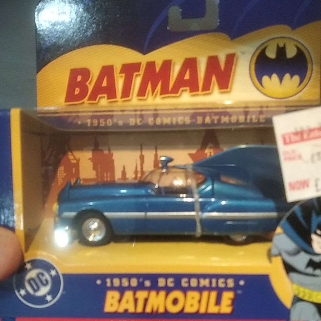 Corgi Batmobile 1950's 1:43 Kap Mesin Belakang bisa dibuka