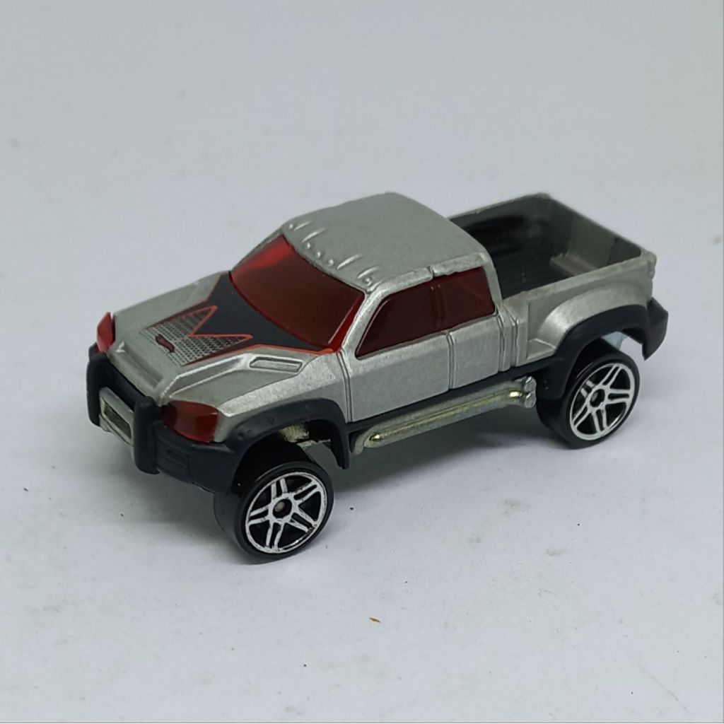 hot wheels mega-duty silver loose diecast (t)