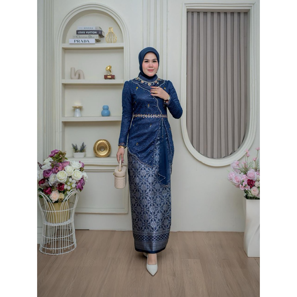 SETELAN KEBAYA SHILLA BALI//SETELAN KEBAYA WISUDA//SETELAN KEBAYA LAMARAN//SETELAN KEBAYA BALI MODER