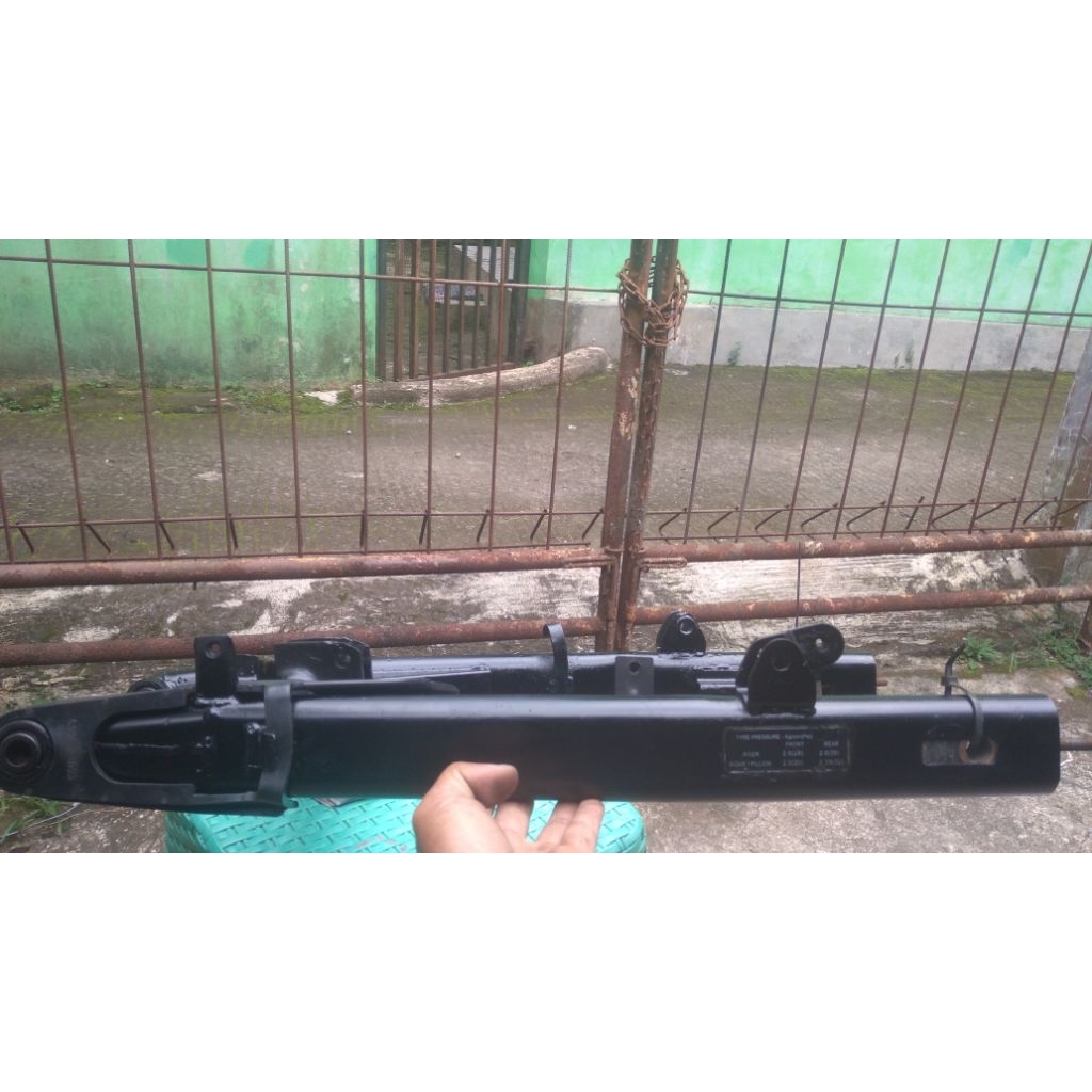 arm bajaj pulsar oval