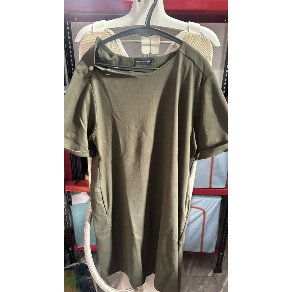 Kaos Dress The executive