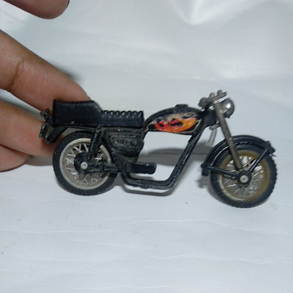 Junk Mainan Diecast Vintage 1979 Zee Yamaha 650