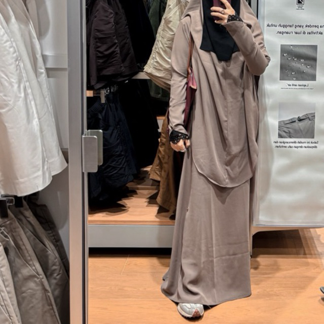 Ditsy Moslem Ditsy official (PRELOVED SATU SET)